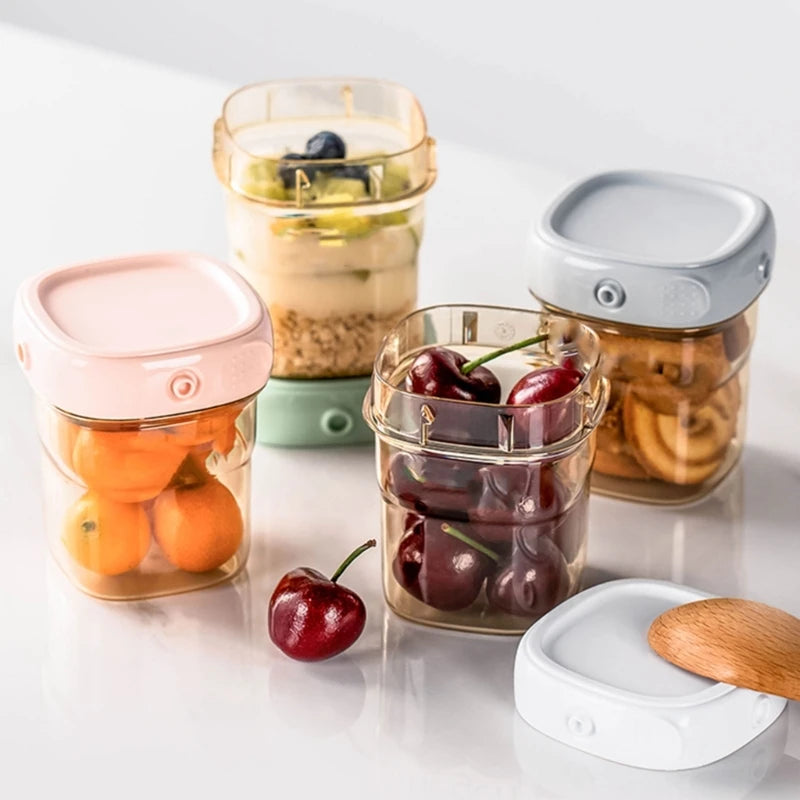 Square Handle Feeding Bottle Grip – Lightweight Easy-Grasp Design for Baby Bottles (6+ Months)