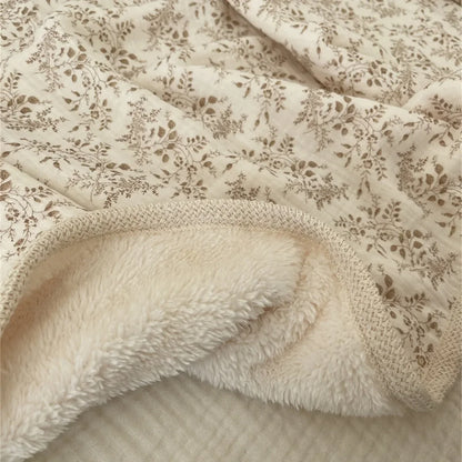 Winter Baby Blanket – Soft Fleece & Muslin Stroller Cover