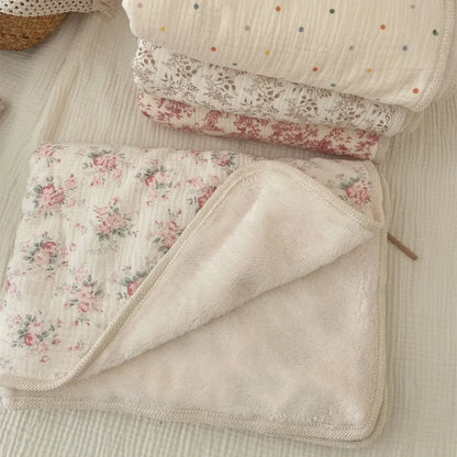 Winter Baby Blanket – Soft Fleece & Muslin Stroller Cover