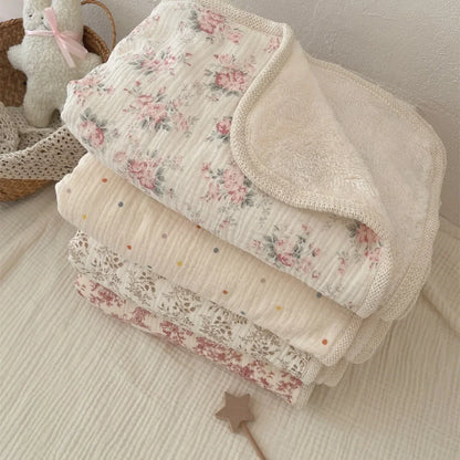 Winter Baby Blanket – Soft Fleece & Muslin Stroller Cover
